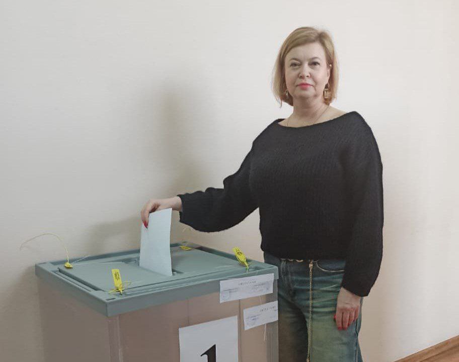 Елена Манова: Мы все в ответе за будущее страны