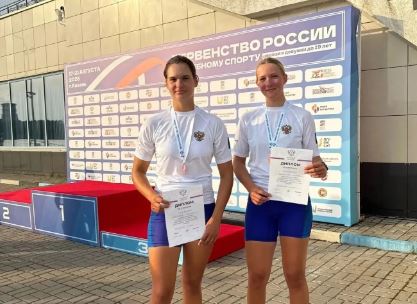 Два золота и бронза Первенства России у саратовских гребцов