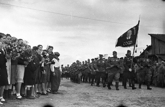 Уроки истории. 29 августа 1944 года, завершилась одна из крупнейших военных операций – «Багратион» – Пятый Сталинский удар
