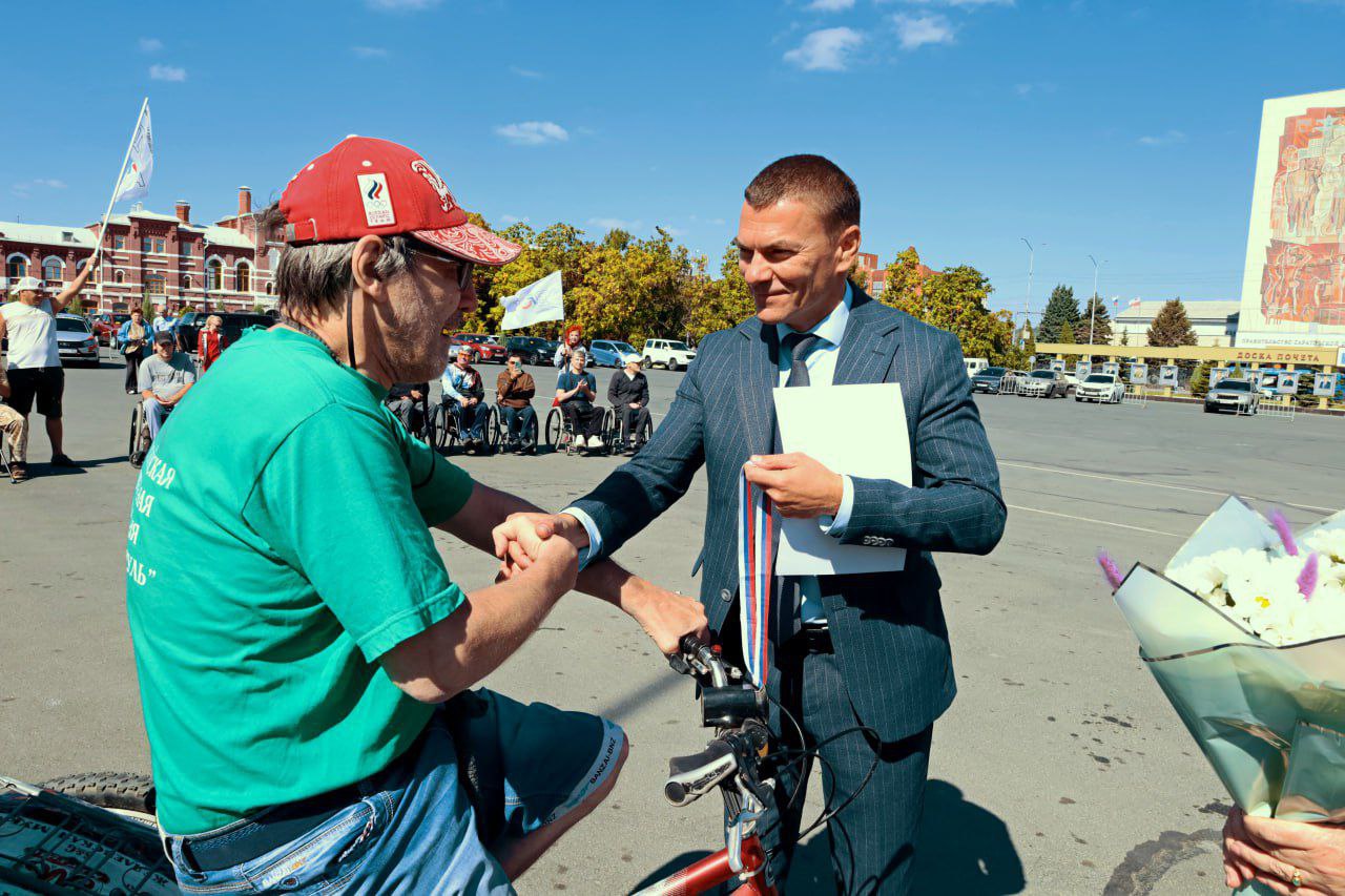 В Саратове прошел ежегодный спортивный фестиваль «Фигурное вождение автомобиля с ручным управлением» В Саратове прошел ежегодный спортивный фестиваль «Фигурное вождение автомобиля с ручным управлением»