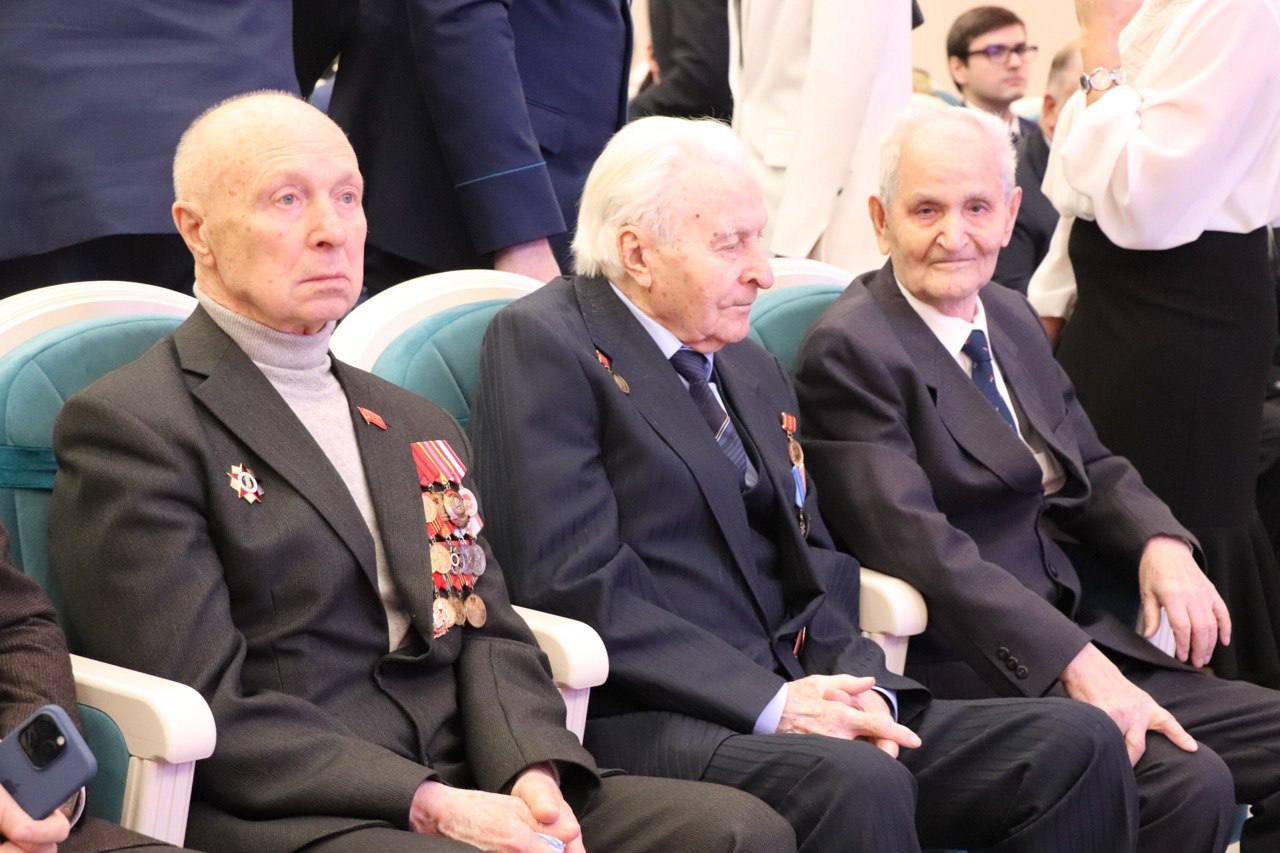 Николай Панков призвал всех жителей области уделить внимание героям-землякам Николай Панков призвал всех жителей области уделить внимание героям-землякам