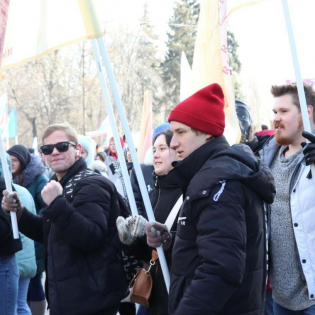 В Саратове состоялся митинг-концерт Вместе! За Россию!